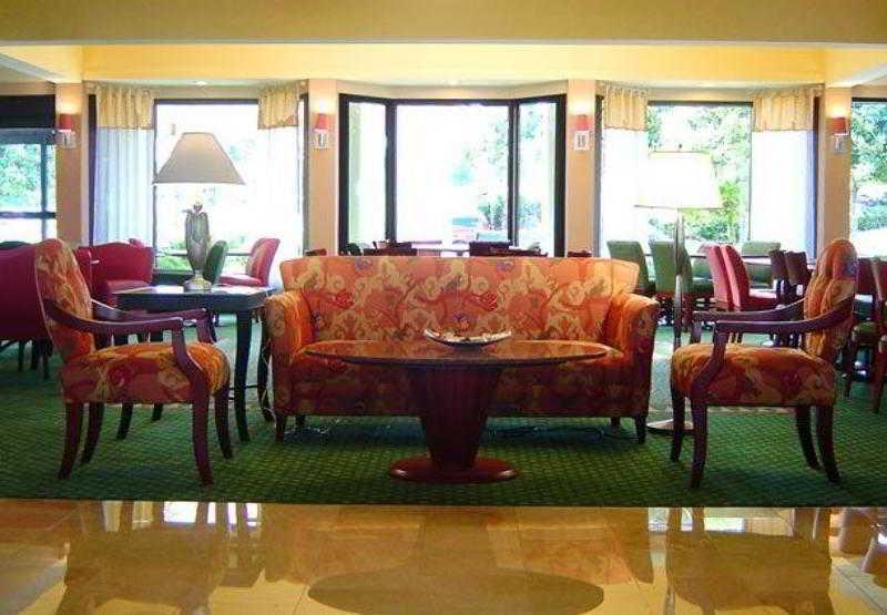 Отель Courtyard By Marriott Little Rock West Ресторан фото